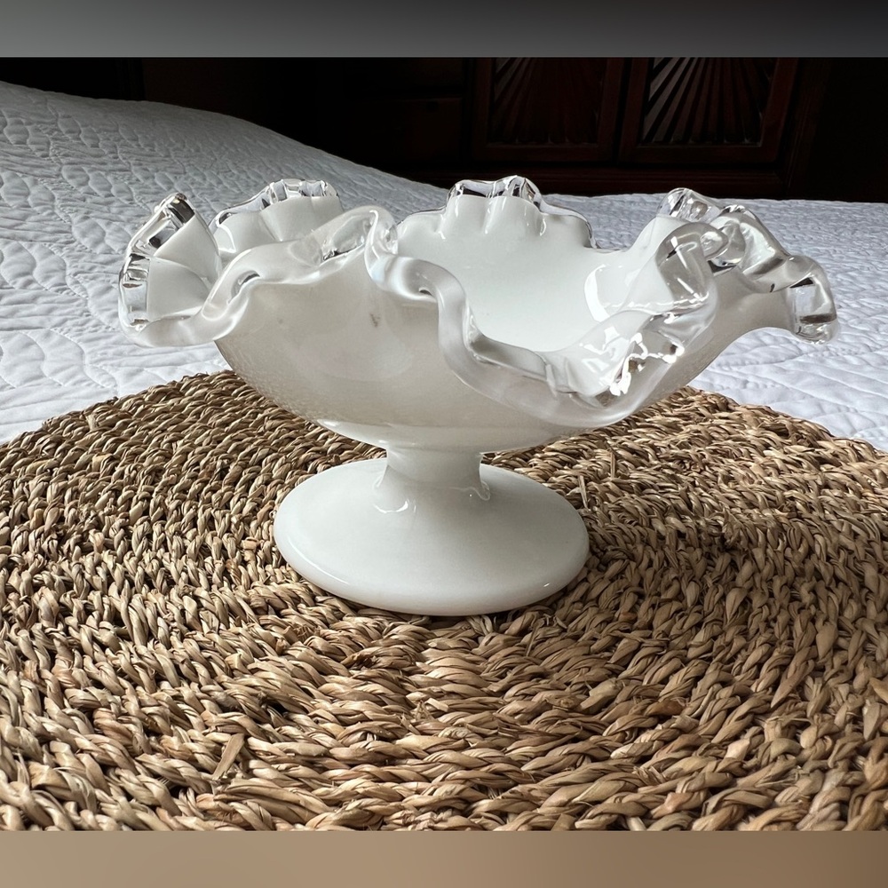 Vintage Rare perfect condition Ruffled Milk Glass Compote Candy Dish - White